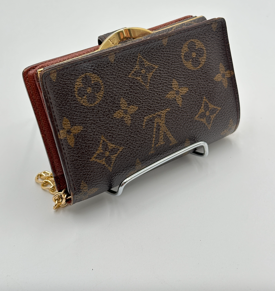 Authentic Louis Vuitton Monogram Kisslock Wallet w/ Crossbody Kit
