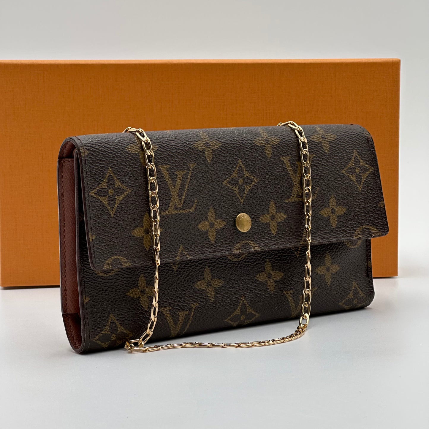 Authentic Louis Vuitton 1996 Monogram International Trifold Wallet Crossbody