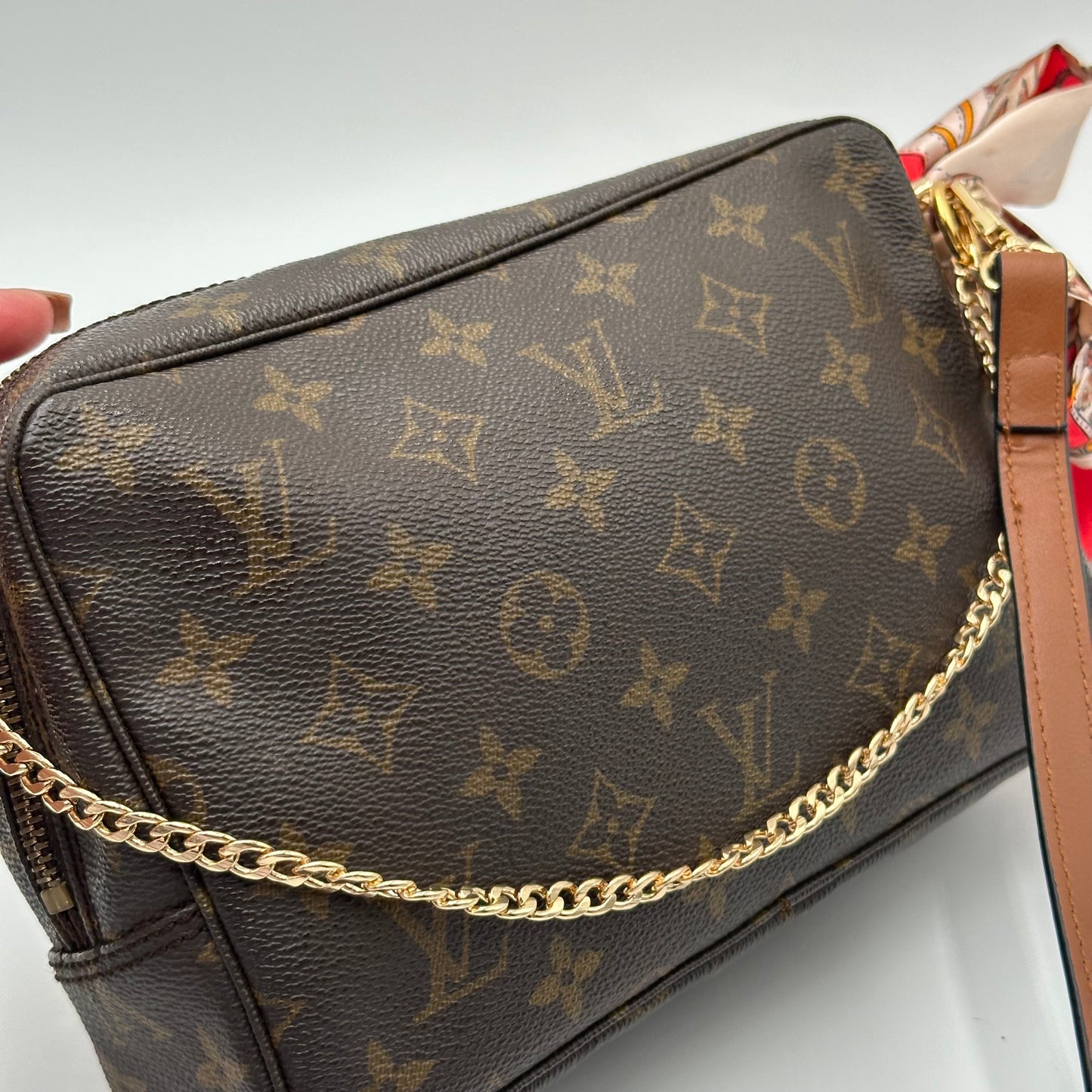 Authentic Louis Vuitton 1988 Monogram Trousse Crossbody