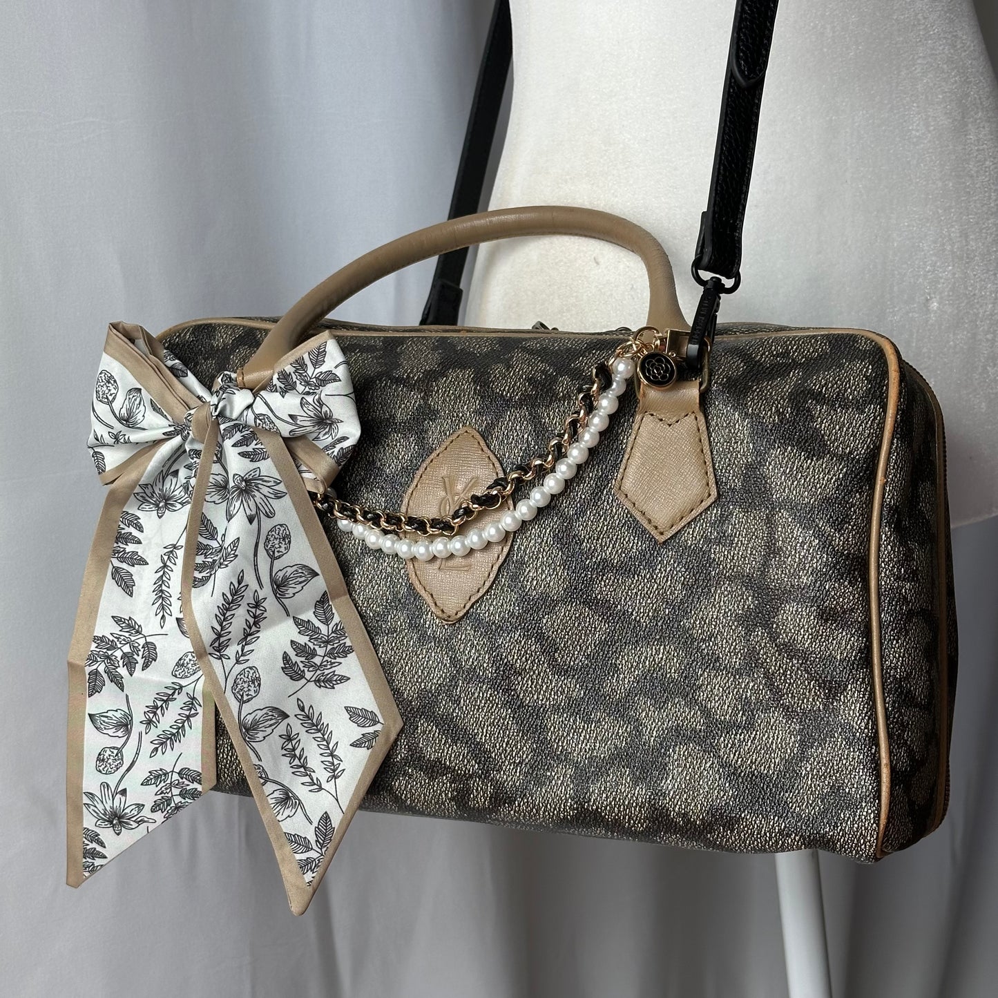 Authentic YSL Vintage Giraffe Print Boston Tote