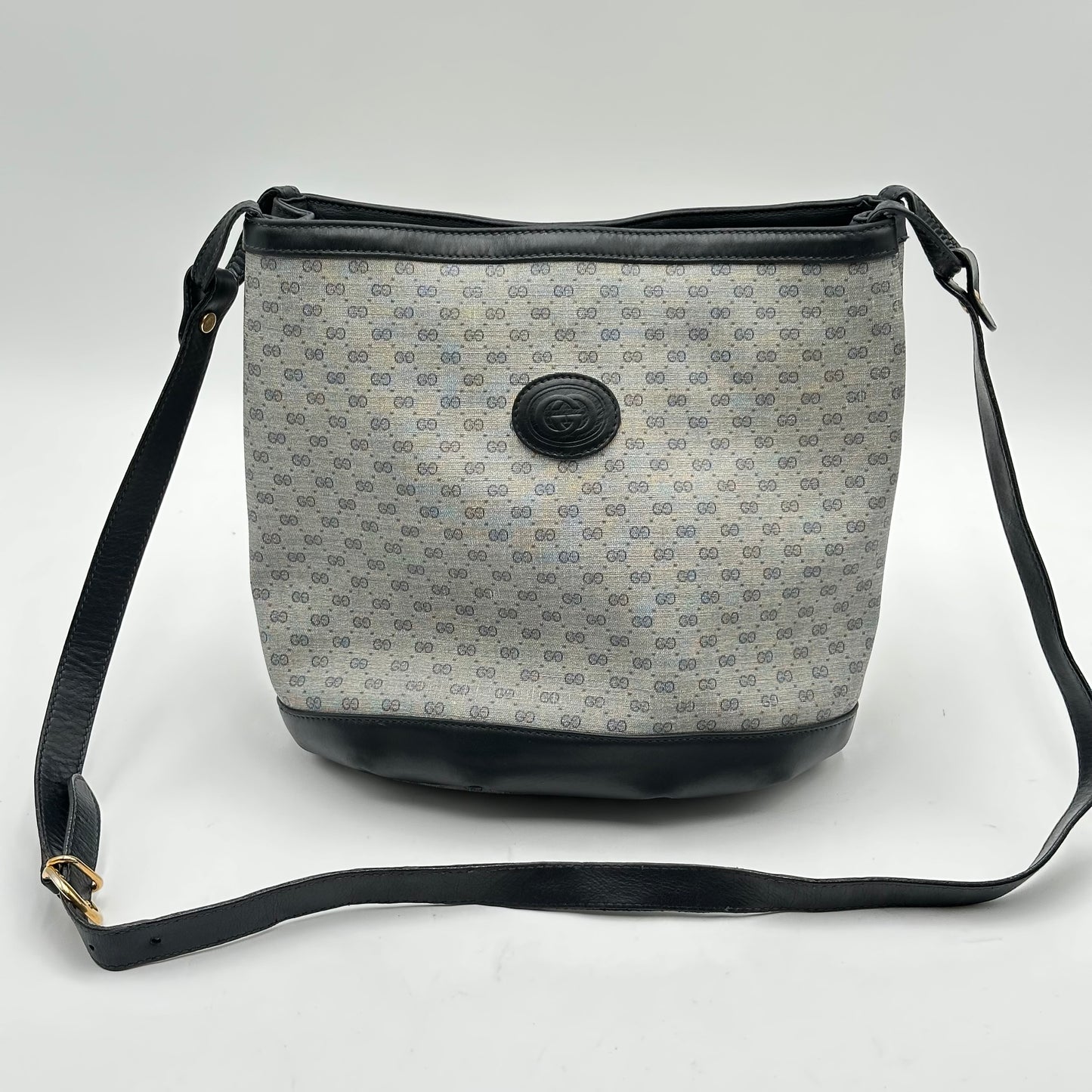 Authentic GUCCI Supreme Vintage GG Bucket Crossbody
