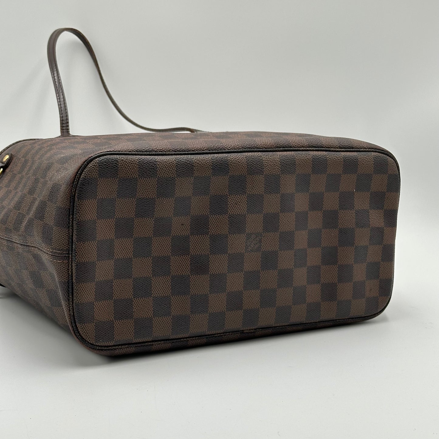 2008 Authentic Louis Vuitton Damier Ebene Neverfull MM