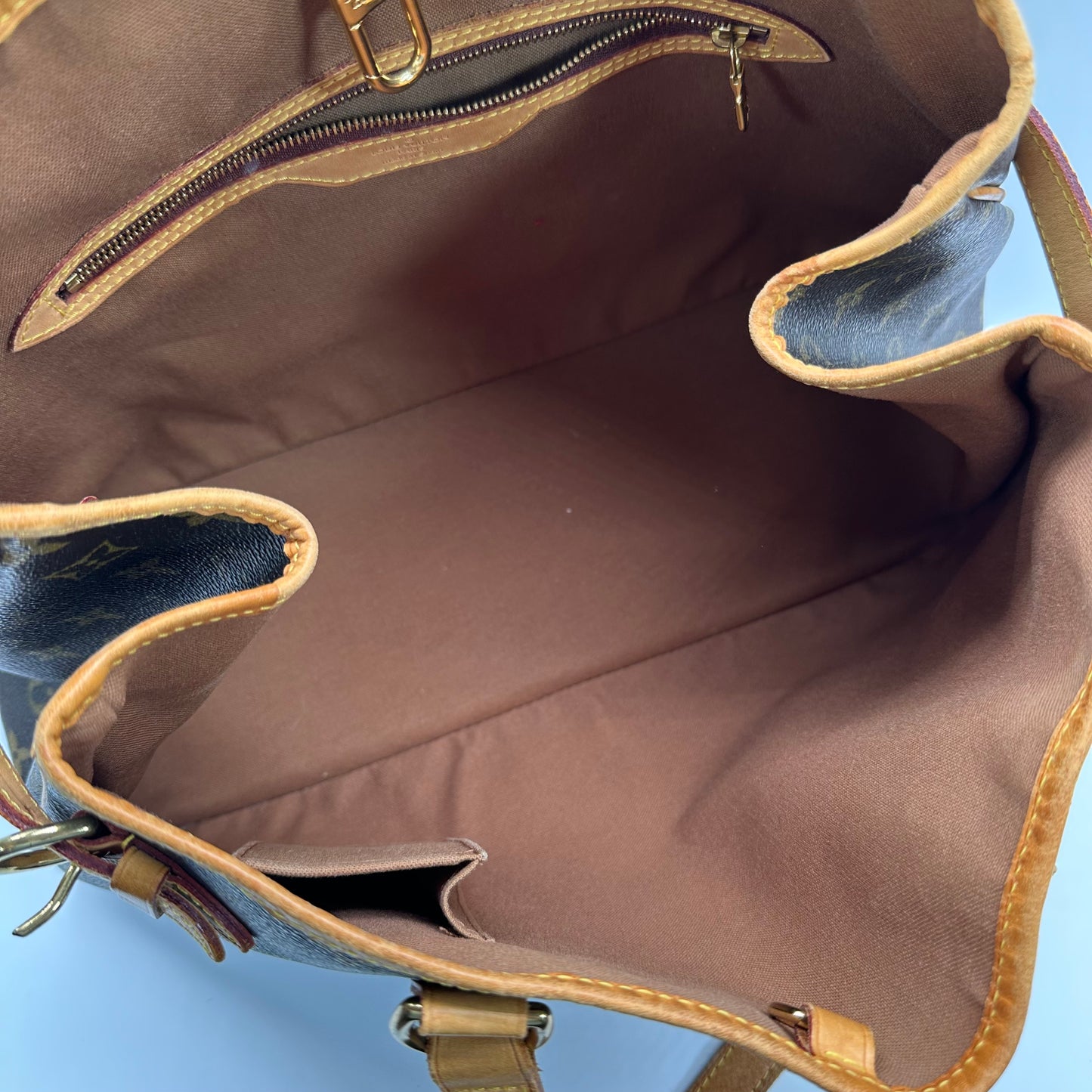 Authentic 2005 Louis Vuitton Monogram Batignolles Horizontal Tote