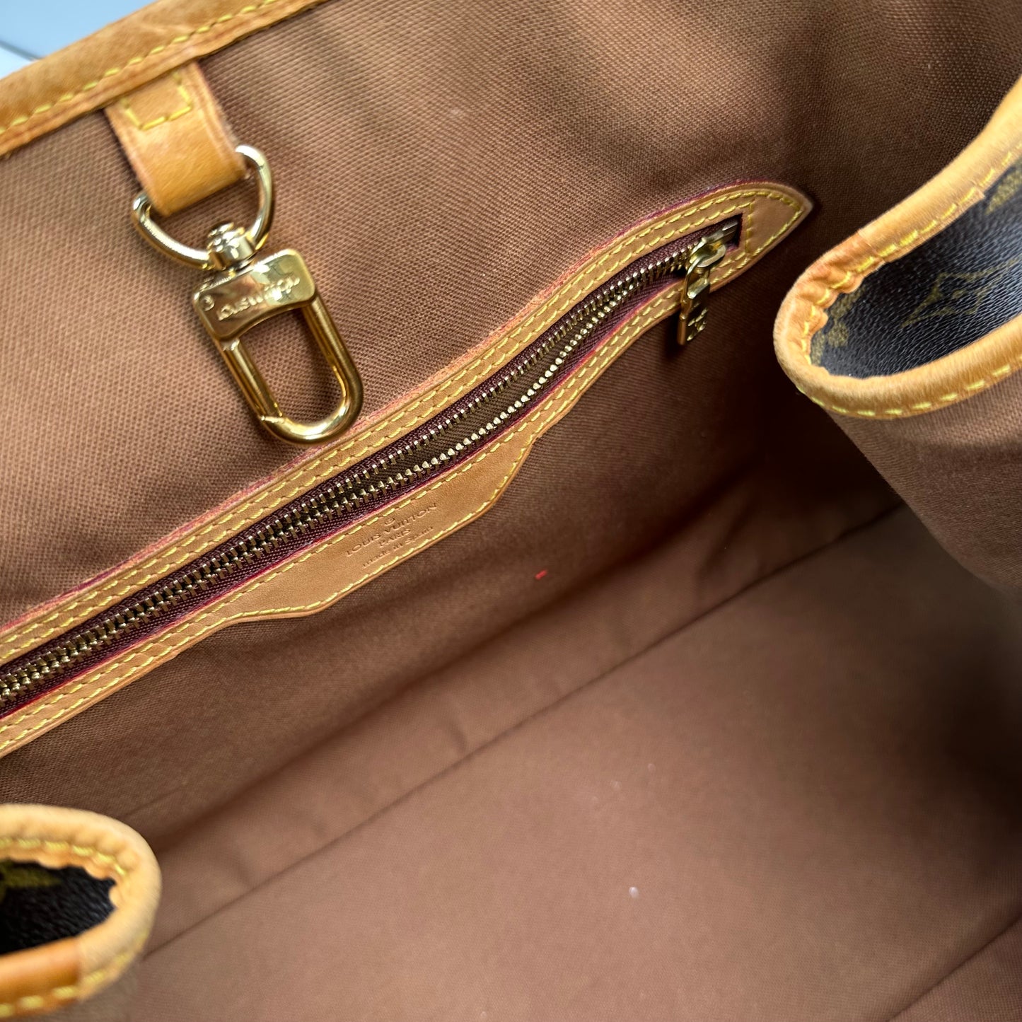 Authentic 2005 Louis Vuitton Monogram Batignolles Horizontal Tote