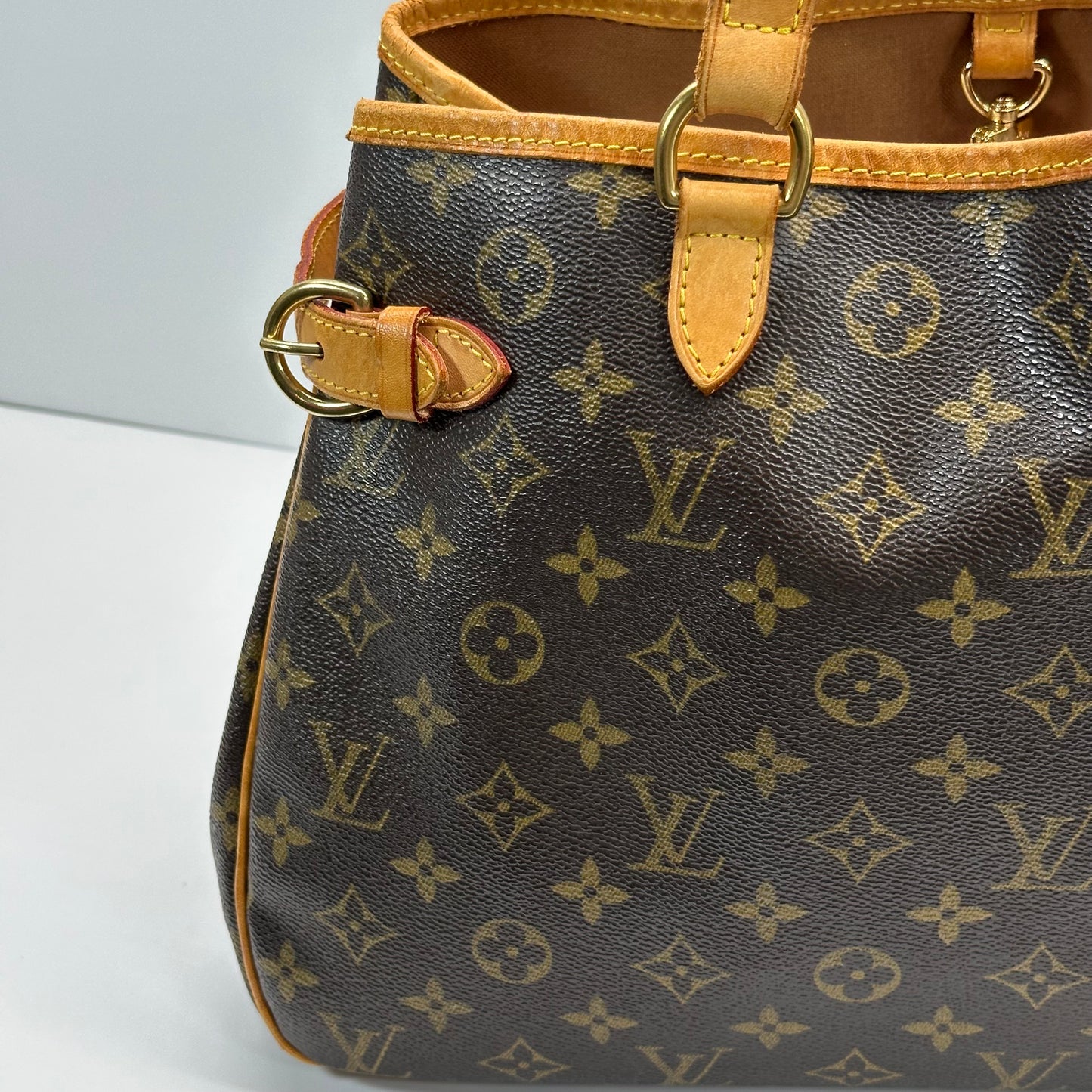 Authentic 2005 Louis Vuitton Monogram Batignolles Horizontal Tote