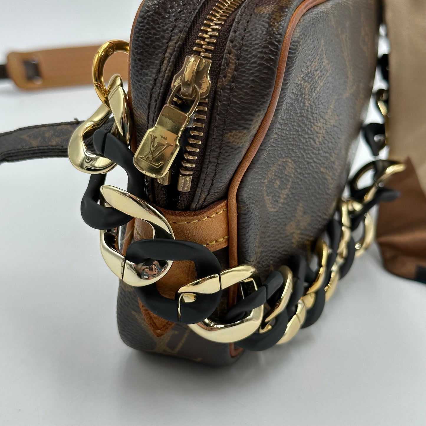 Authentic Louis Vuitton 2003 Monogram Marley Crossbody