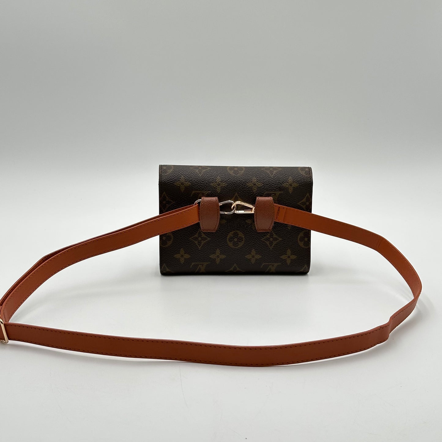 Authentic Louis Vuitton 1993 Monogram Arsch Belt Bag