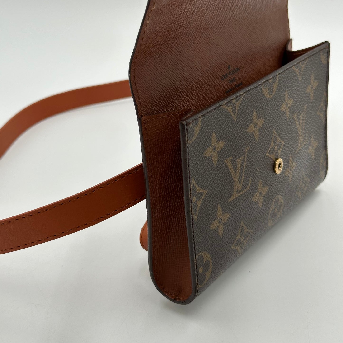 Authentic Louis Vuitton 1993 Monogram Arsch Belt Bag