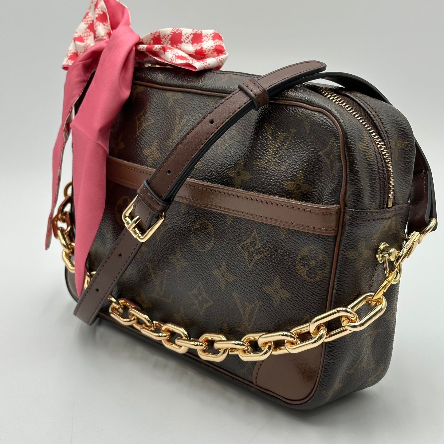 Authentic Louis Vuitton 1990 Monogram Trocadero Crossbody