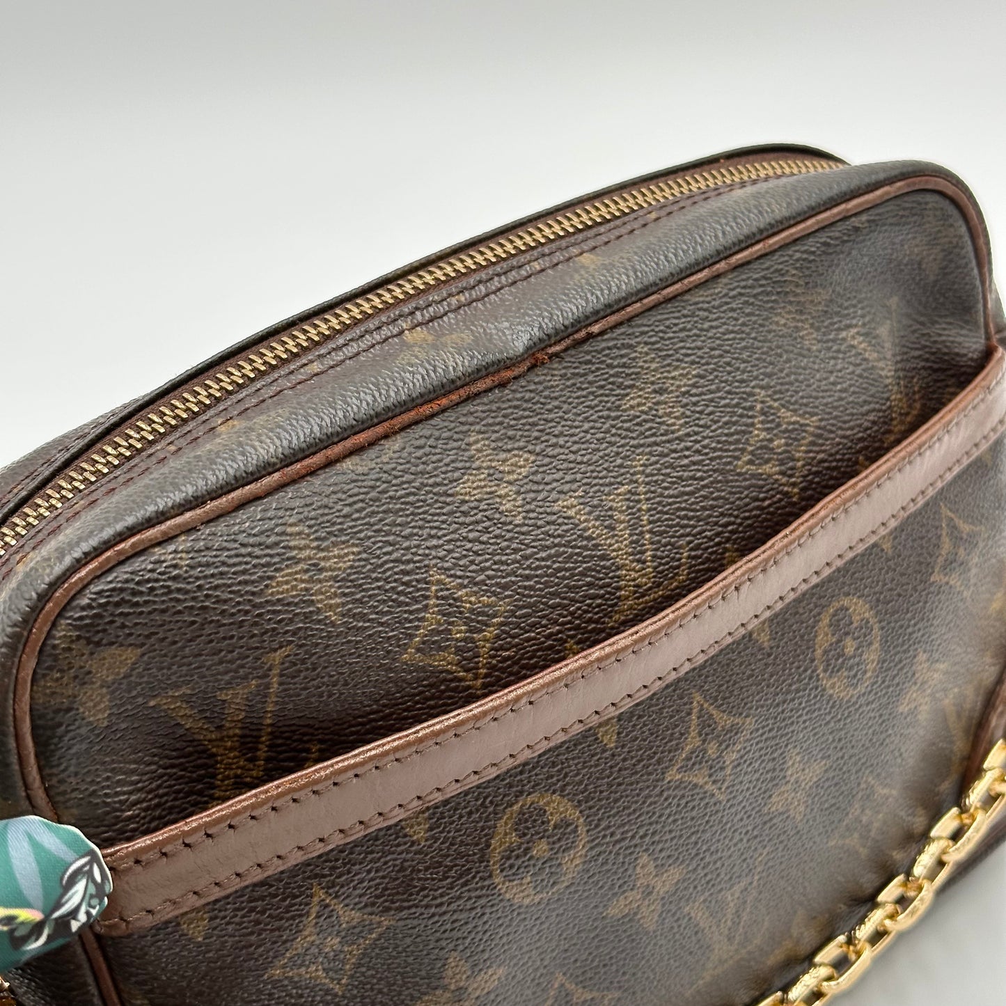 Authentic Louis Vuitton 1991 Monogram Trocadero 23 Crossbody