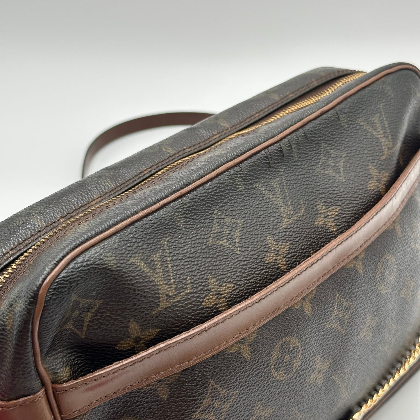 Authentic Louis Vuitton 1988 Monogram Compiegne 28 Pouch Crossbody