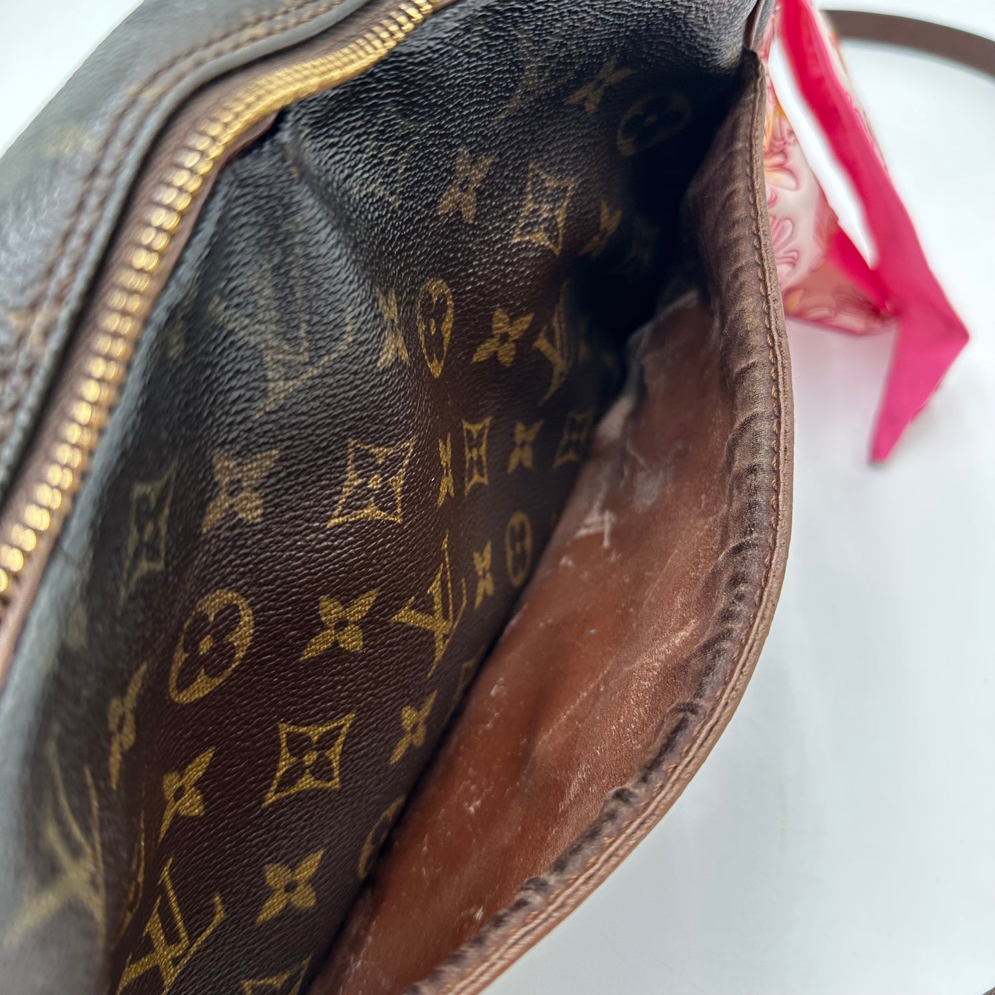 Authentic Louis Vuitton 1988 Monogram Compiegne 28 Pouch Crossbody