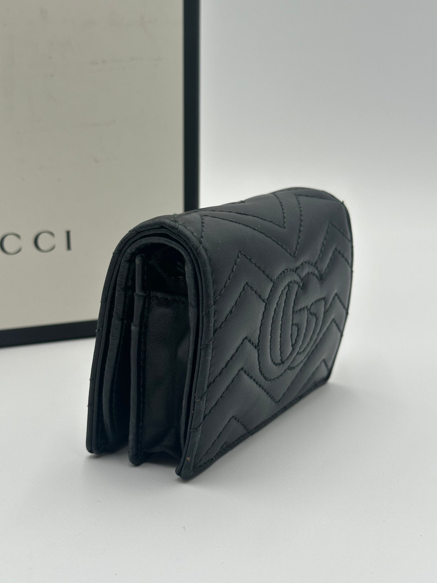 Authentic GUCCI GG Marmont Compact Wallet w/ Chain