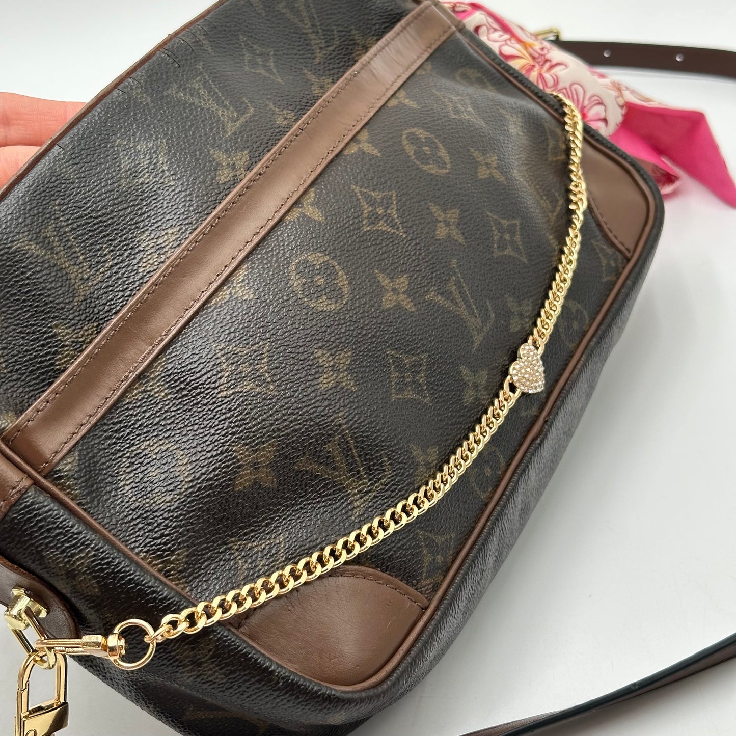 Authentic Louis Vuitton 1988 Monogram Compiegne 28 Pouch Crossbody