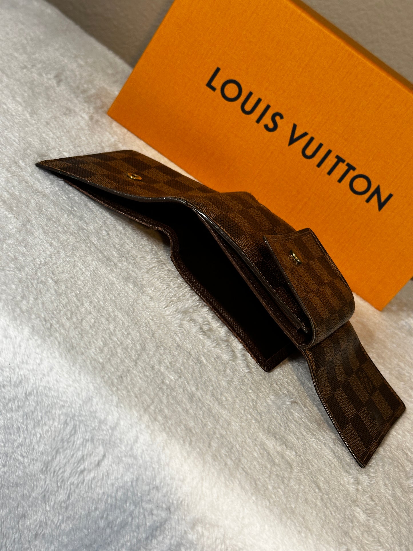 Authentic Louis Vuitton Damier Ebene Elise Wallet w/ Crossbody Kit