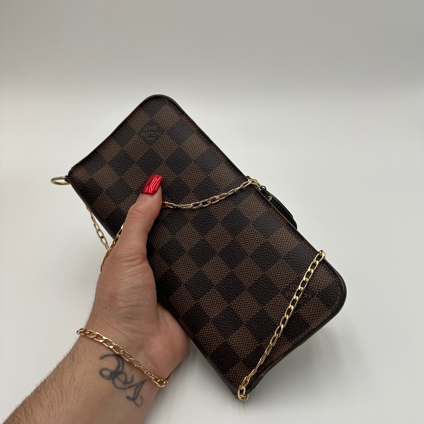 Authentic Louis Vuitton  2009 Damier Ebene Insolite Wallet Crossbody