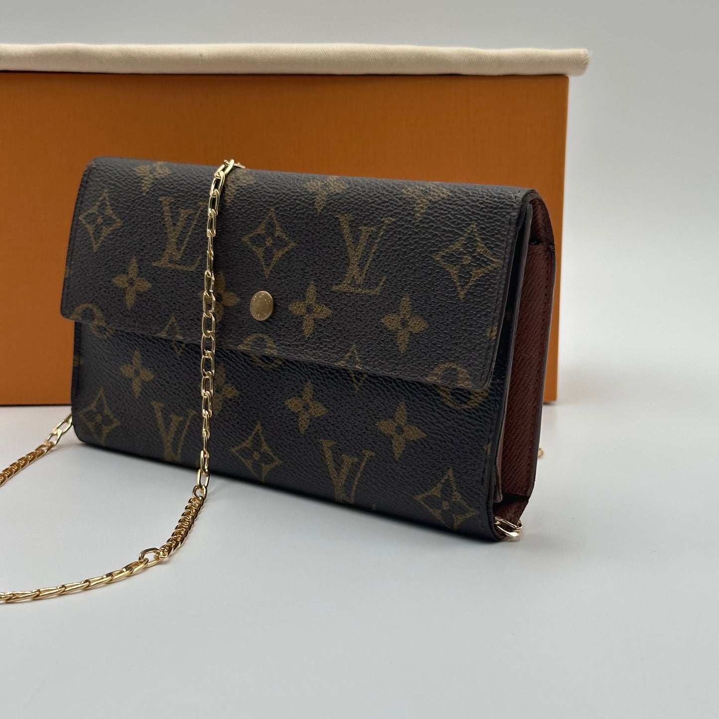 Authentic Louis Vuitton 1999 Monogram International Trifold Wallet Crossbody