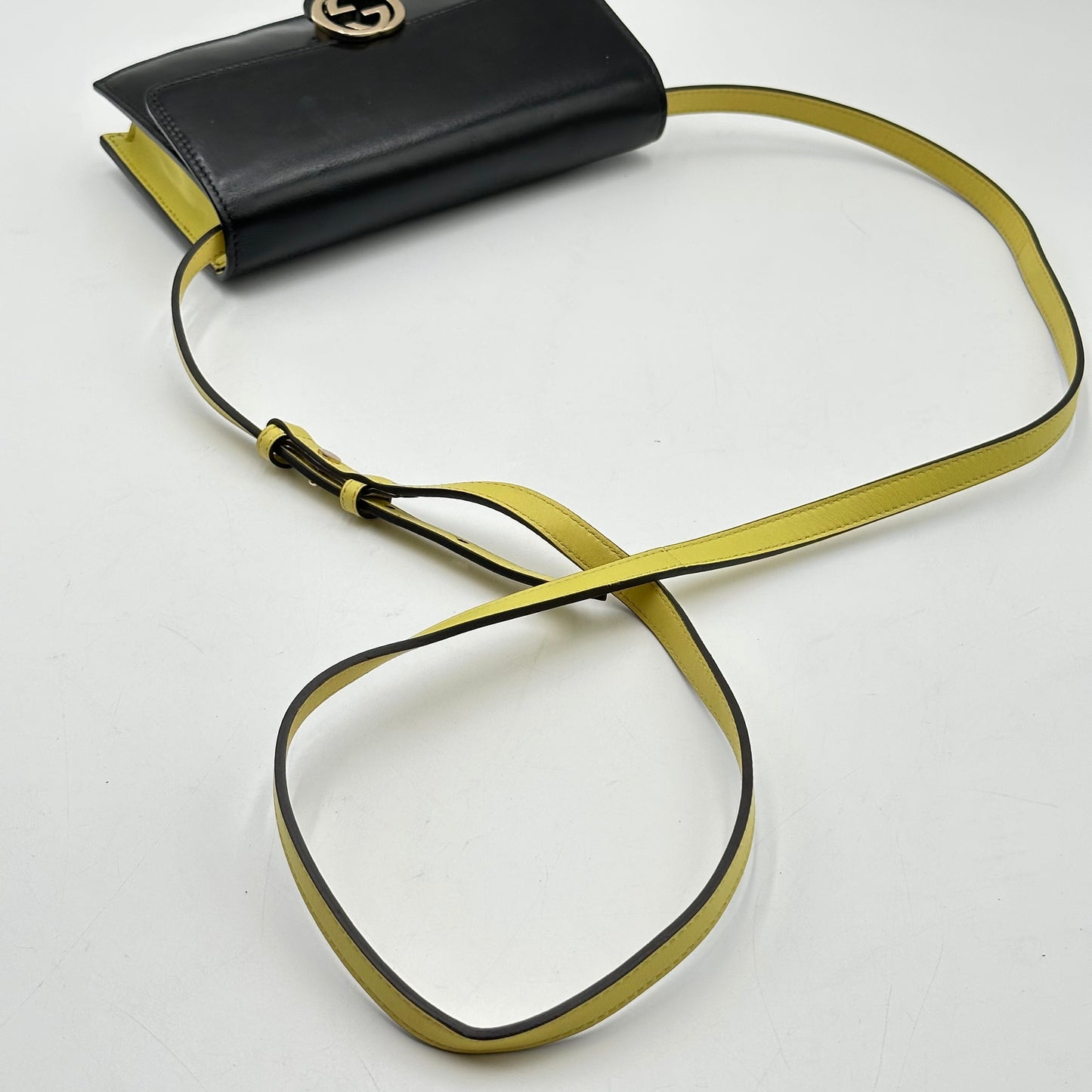 Authentic GUCCI Wallet Belt Bag Crossbody
