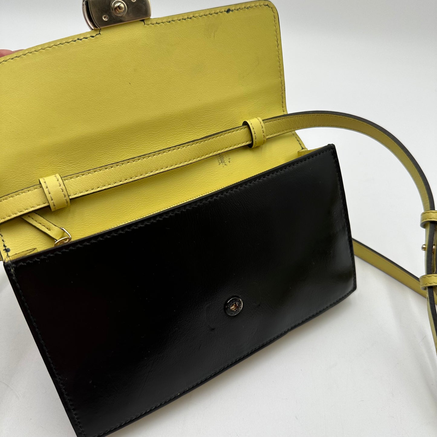 Authentic GUCCI Wallet Belt Bag Crossbody