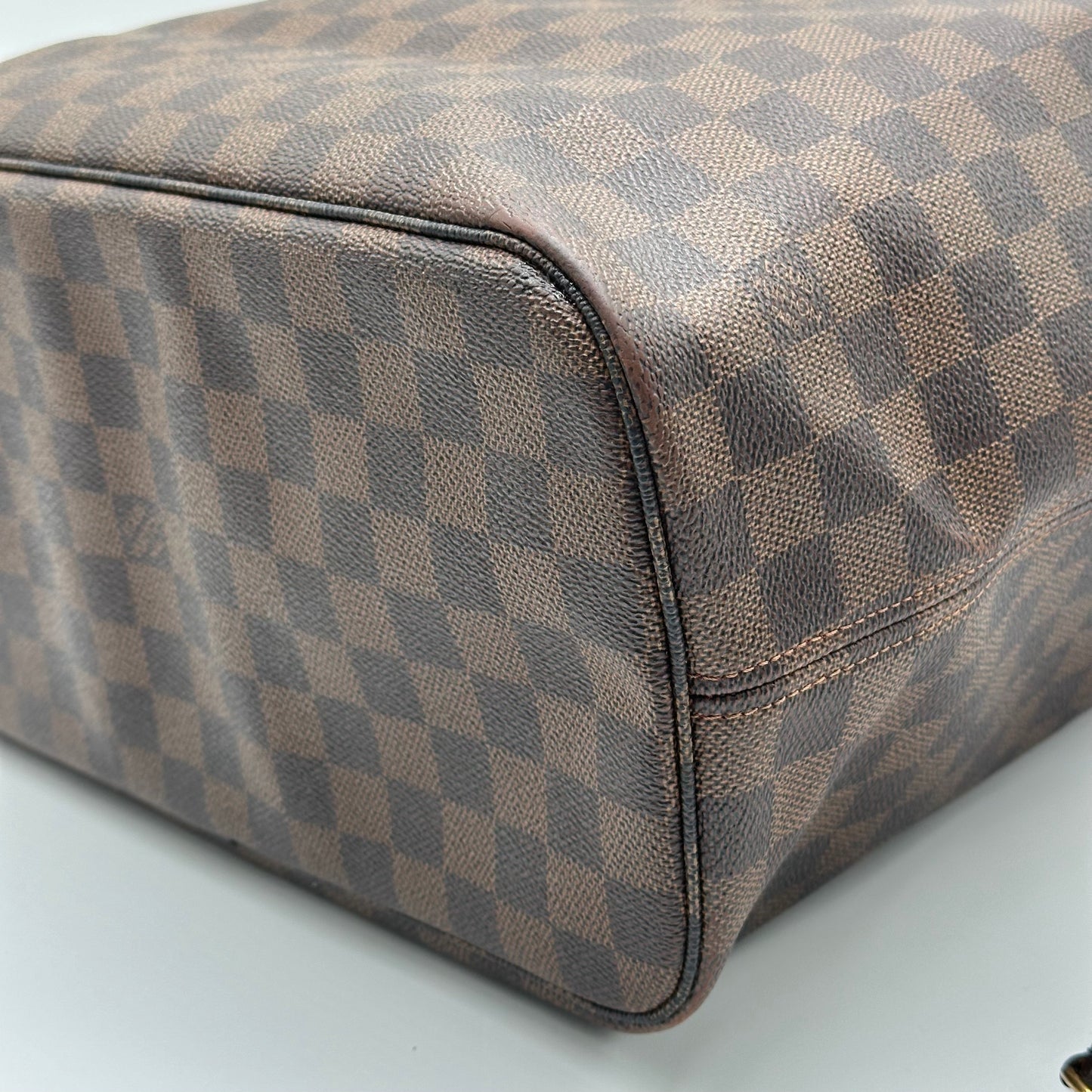 2010 Authentic Louis Vuitton Damier Ebene Neverfull MM Tote