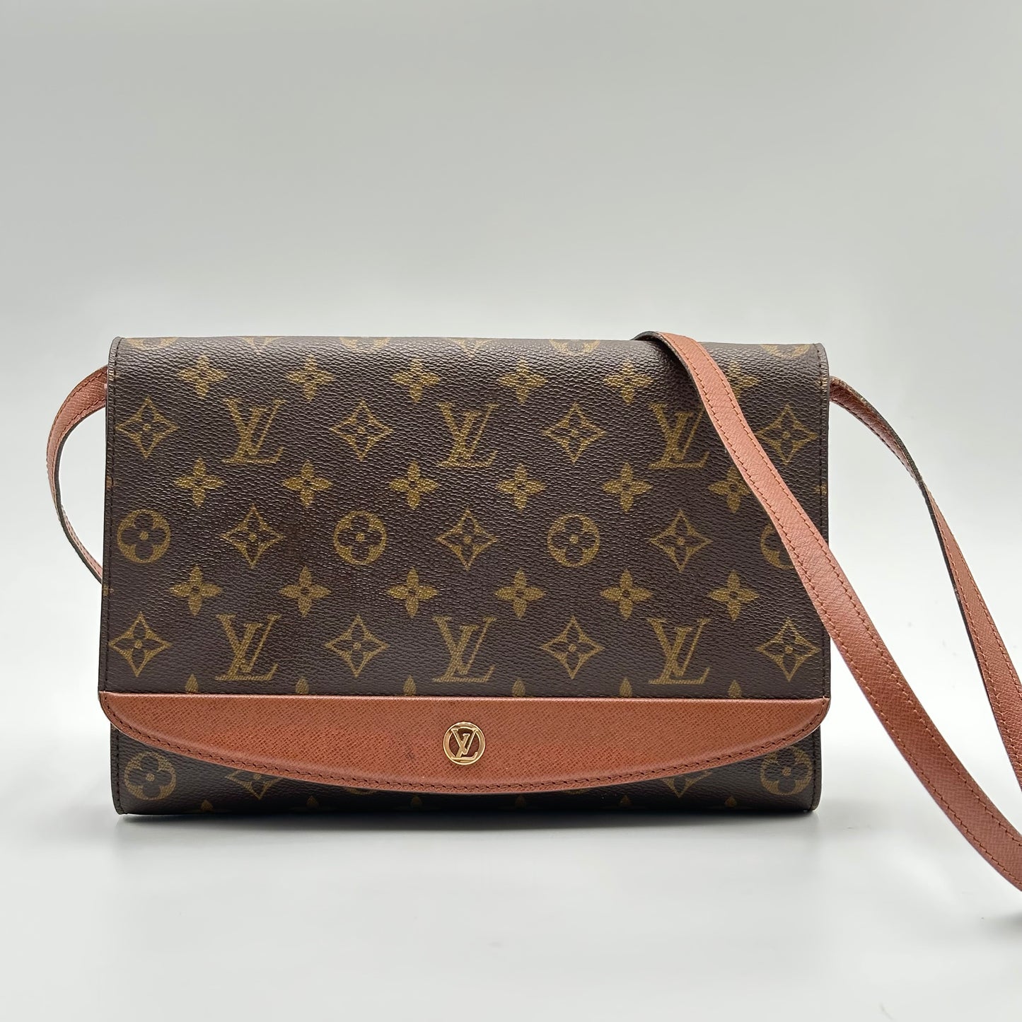 Authentic Louis Vuitton 1991 Monogram Bordeaux Clutch Crossbody