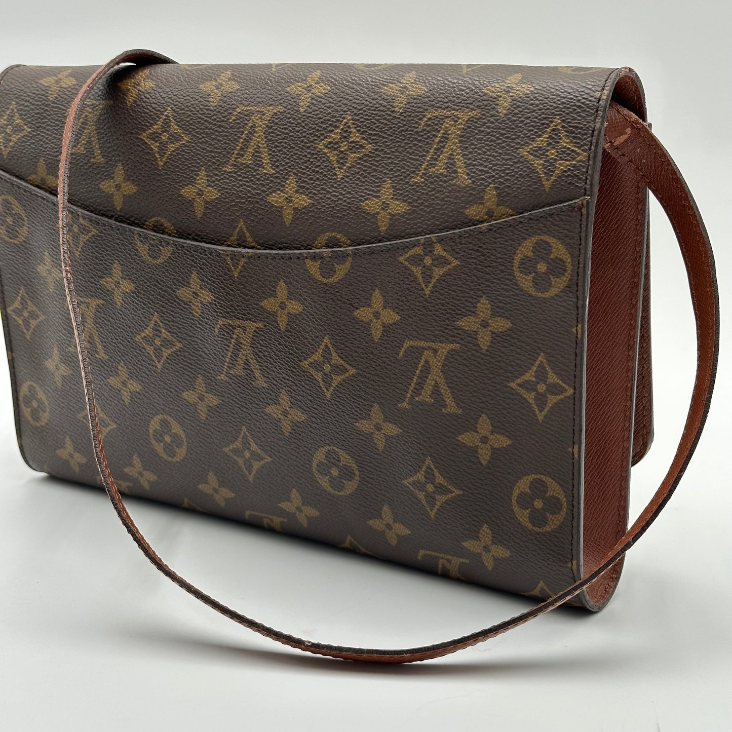 Authentic Louis Vuitton 1991 Monogram Bordeaux Clutch Crossbody