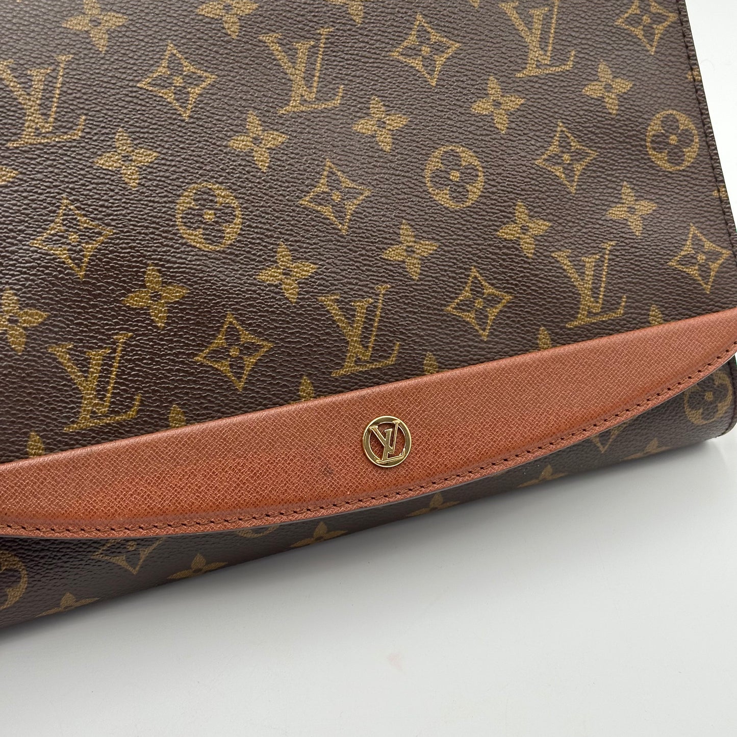 Authentic Louis Vuitton 1991 Monogram Bordeaux Clutch Crossbody