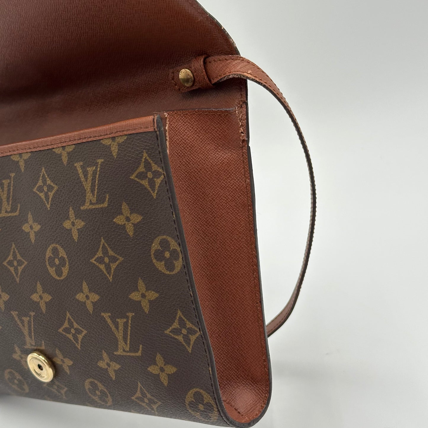 Authentic Louis Vuitton 1991 Monogram Bordeaux Clutch Crossbody