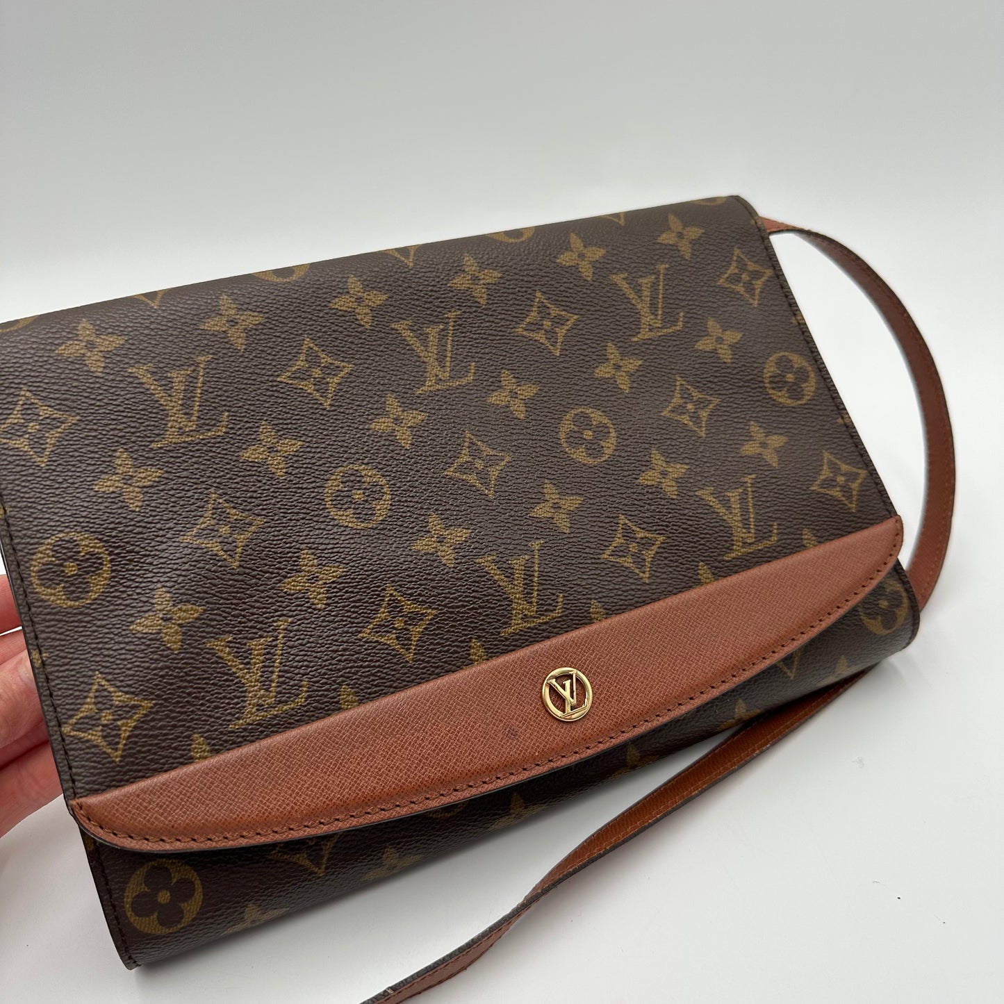 Authentic Louis Vuitton 1991 Monogram Bordeaux Clutch Crossbody