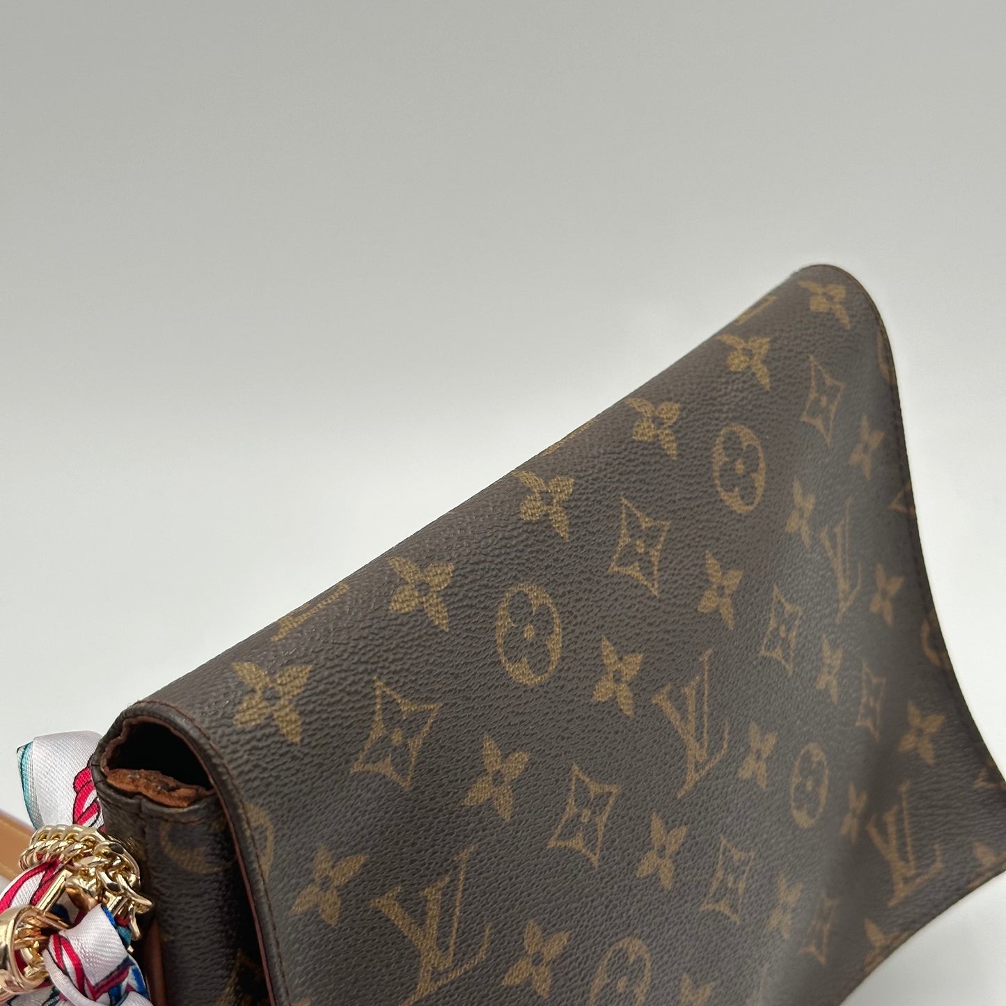 Authentic Louis Vuitton 1998 Monogram Musette Tango Crossbody