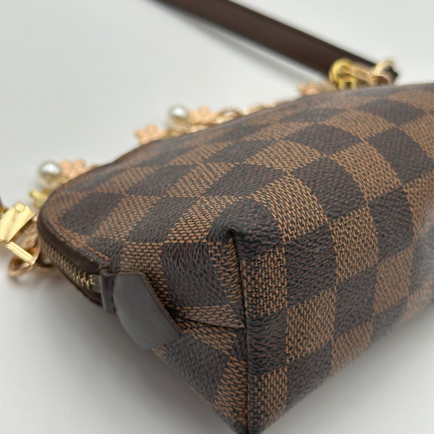 Authentic Louis Vuitton 2004 Damier Ebene Cosmetic Pouch Crossbody