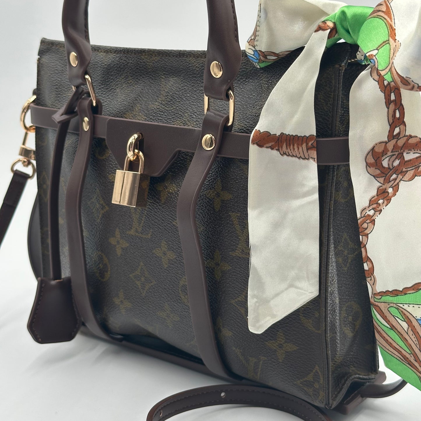 Authentic Louis Vuitton 1983 Monogram Toiletry 26 Crossbody + Case