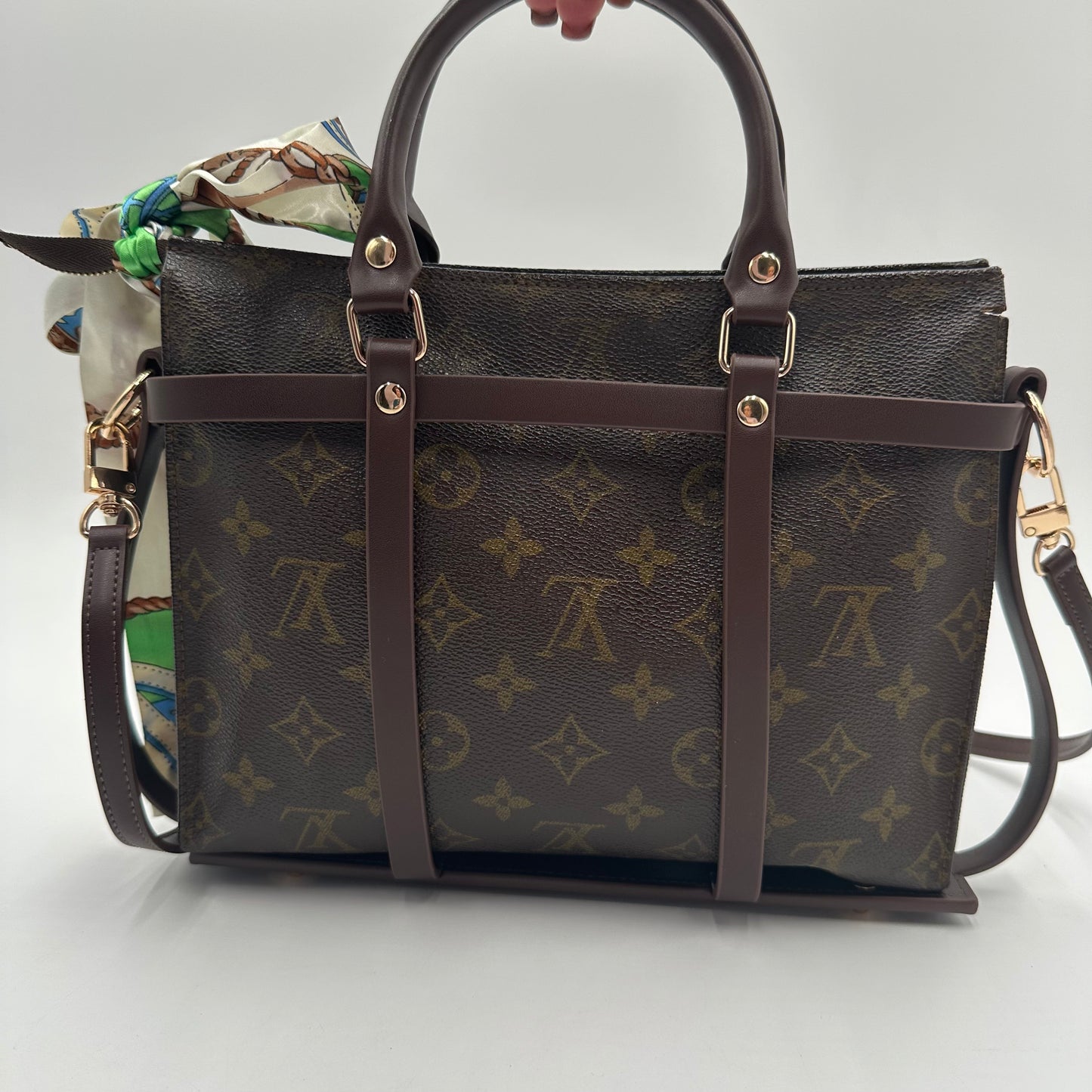 Authentic Louis Vuitton 1983 Monogram Toiletry 26 Crossbody + Case