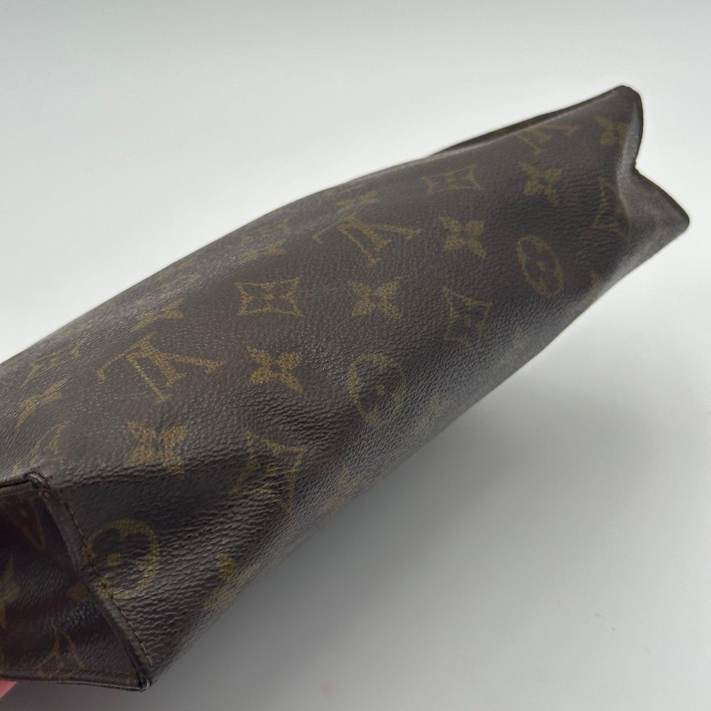 Authentic Louis Vuitton 1983 Monogram Toiletry 26 Crossbody + Case