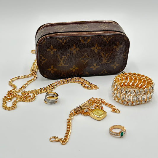 Authentic Louis Vuitton 𝑴𝒐𝒏𝒐𝒈𝒓𝒂𝒎 𝑻𝒓𝒐𝒖𝒔𝒔𝒆 𝑩𝒓𝒖𝒔𝒉 𝑷𝑴 𝑪𝒐𝒔𝒎𝒆𝒕𝒊𝒄 𝑷𝒐𝒖𝒄𝒉