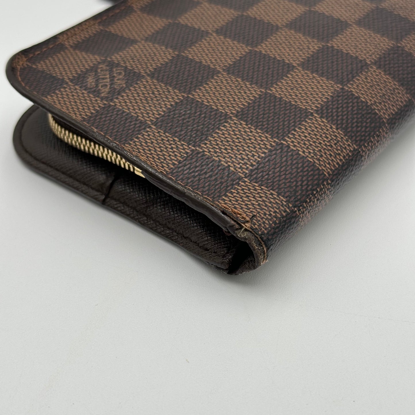 Authentic Louis Vuitton  2009 Damier Ebene Insolite Wallet Crossbody