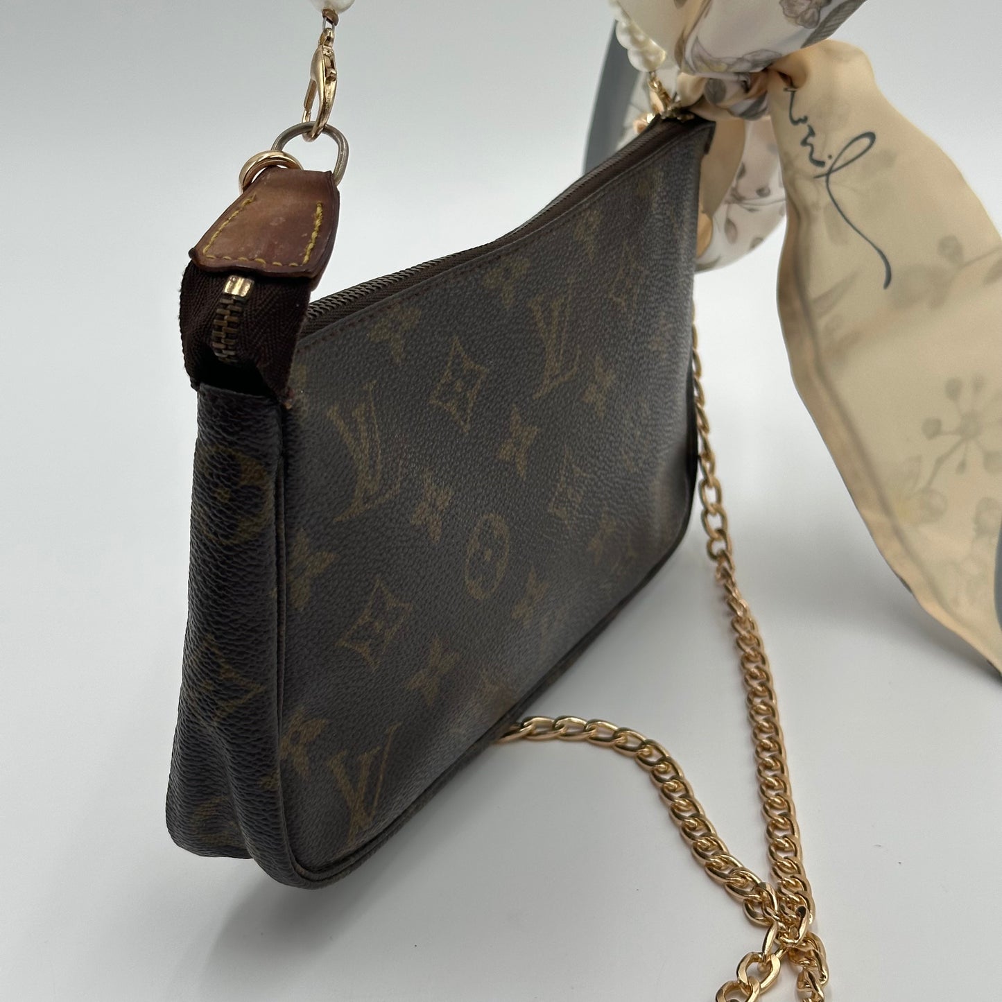 Authentic Louis Vuitton 1993 Monogram Pochette Accessoires Crossbody