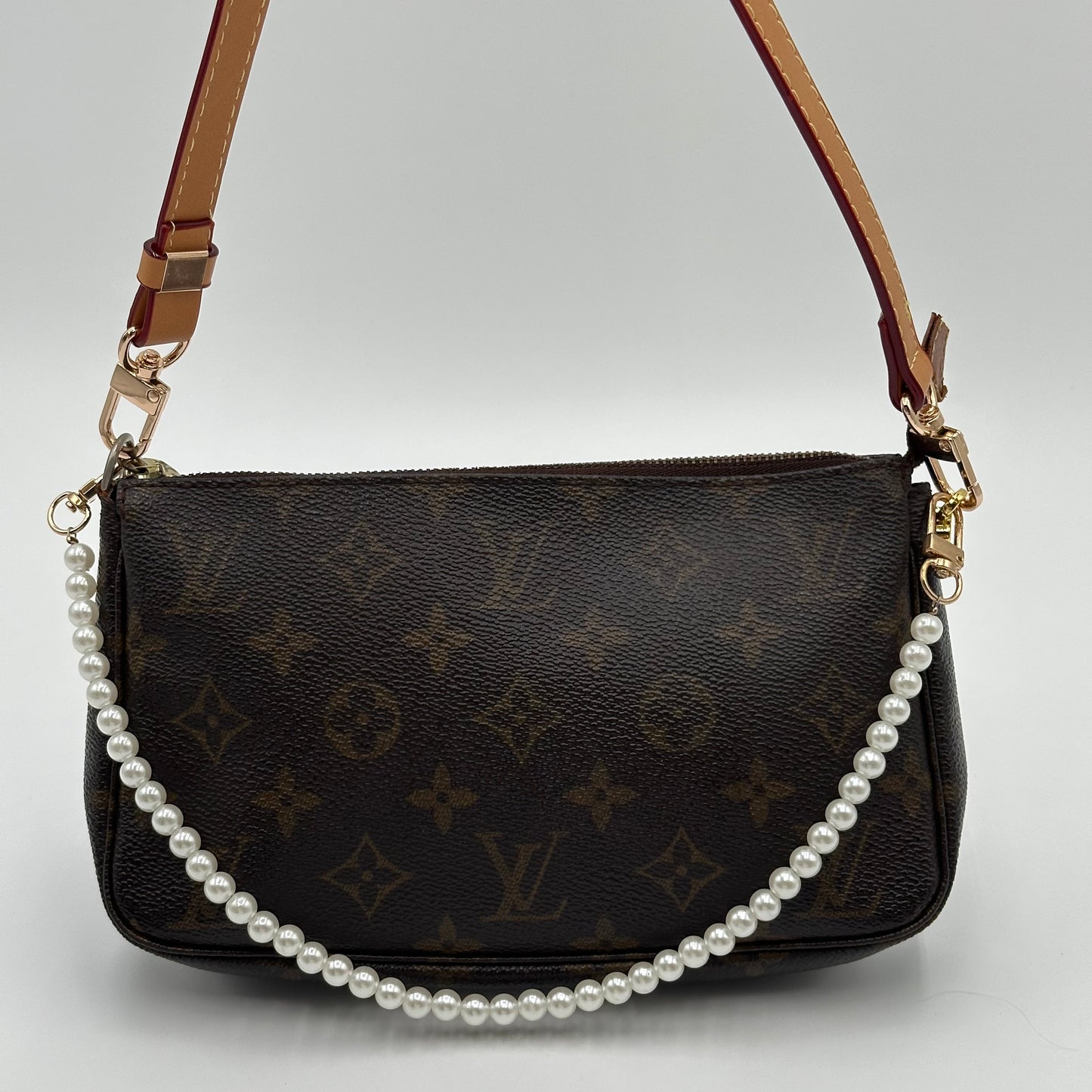 Authentic Louis Vuitton 2000 Monogram Pochette Accessoires Crossbody