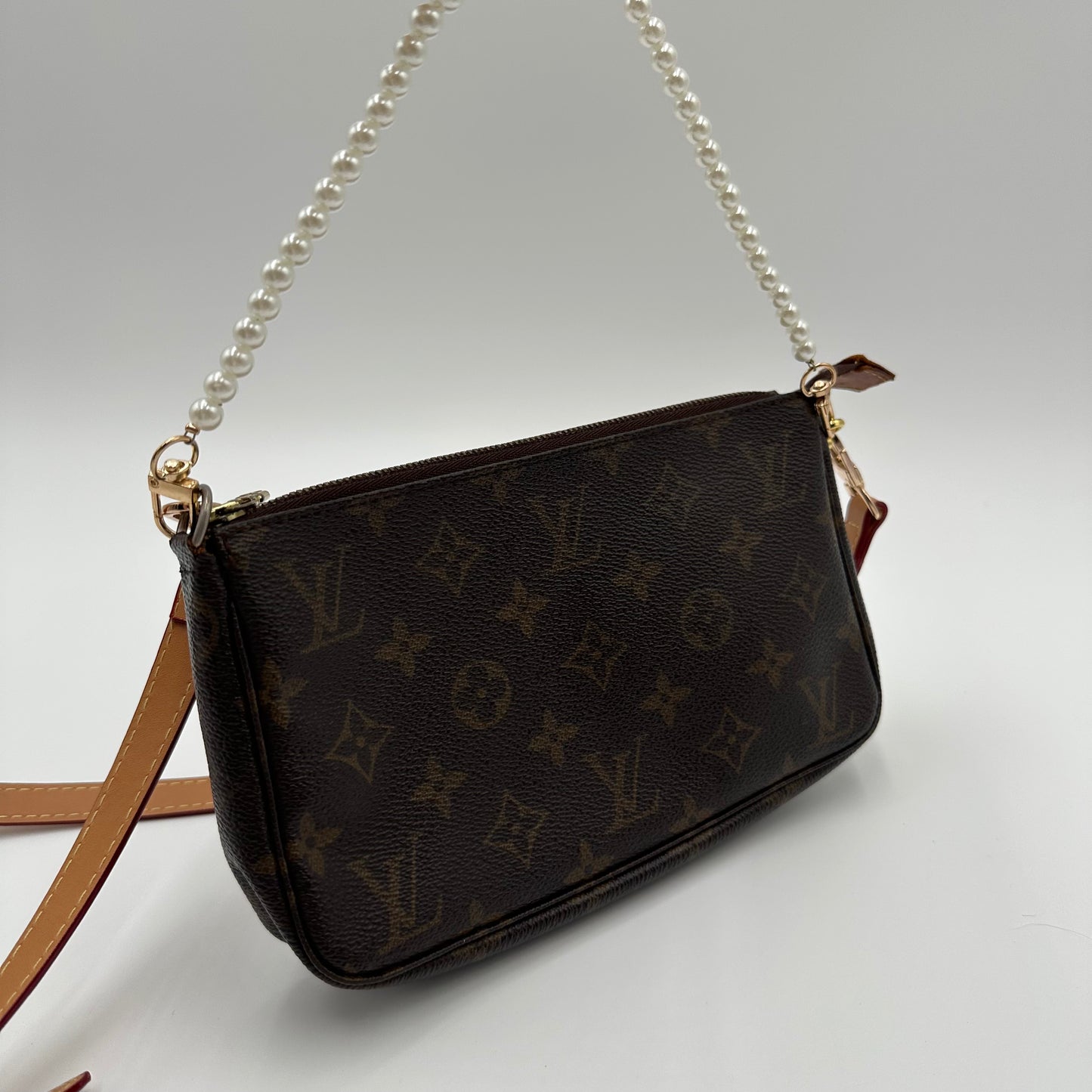 Authentic Louis Vuitton 2000 Monogram Pochette Accessoires Crossbody