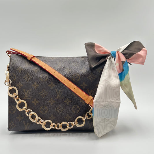 Authentic Louis Vuitton 1982 Monogram Toiletry 26 Crossbody