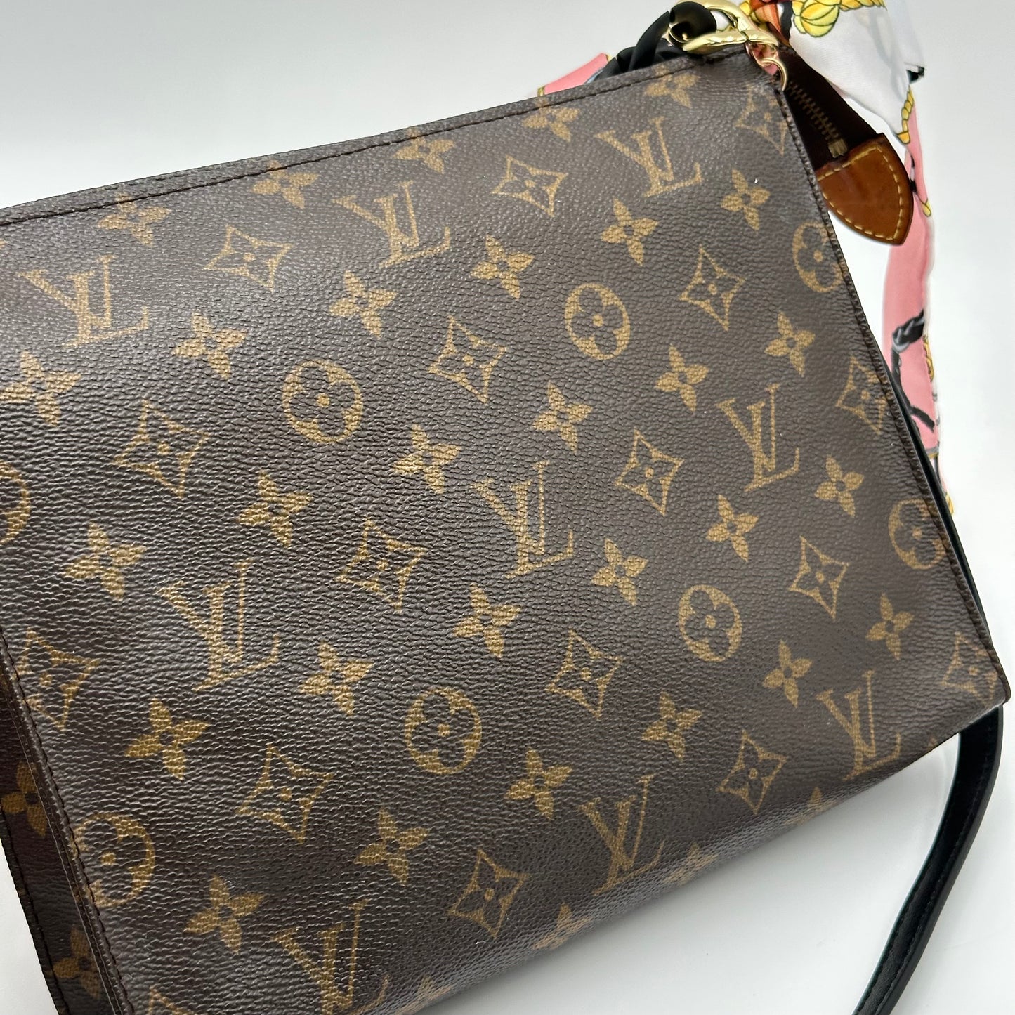 Authentic Louis Vuitton Monogram Toiletry 26 Crossbody