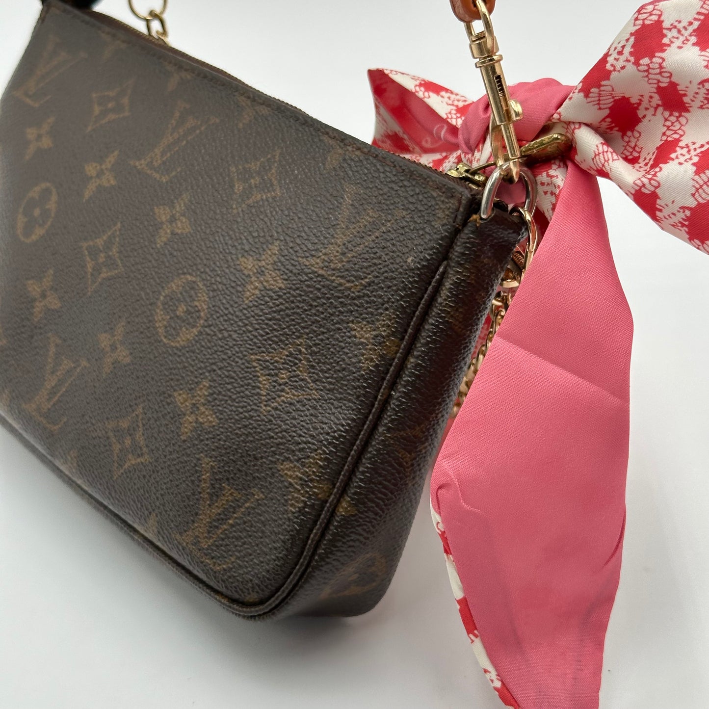 Authentic Louis Vuitton 2000 Monogram Pochette Accessoires Crossbody