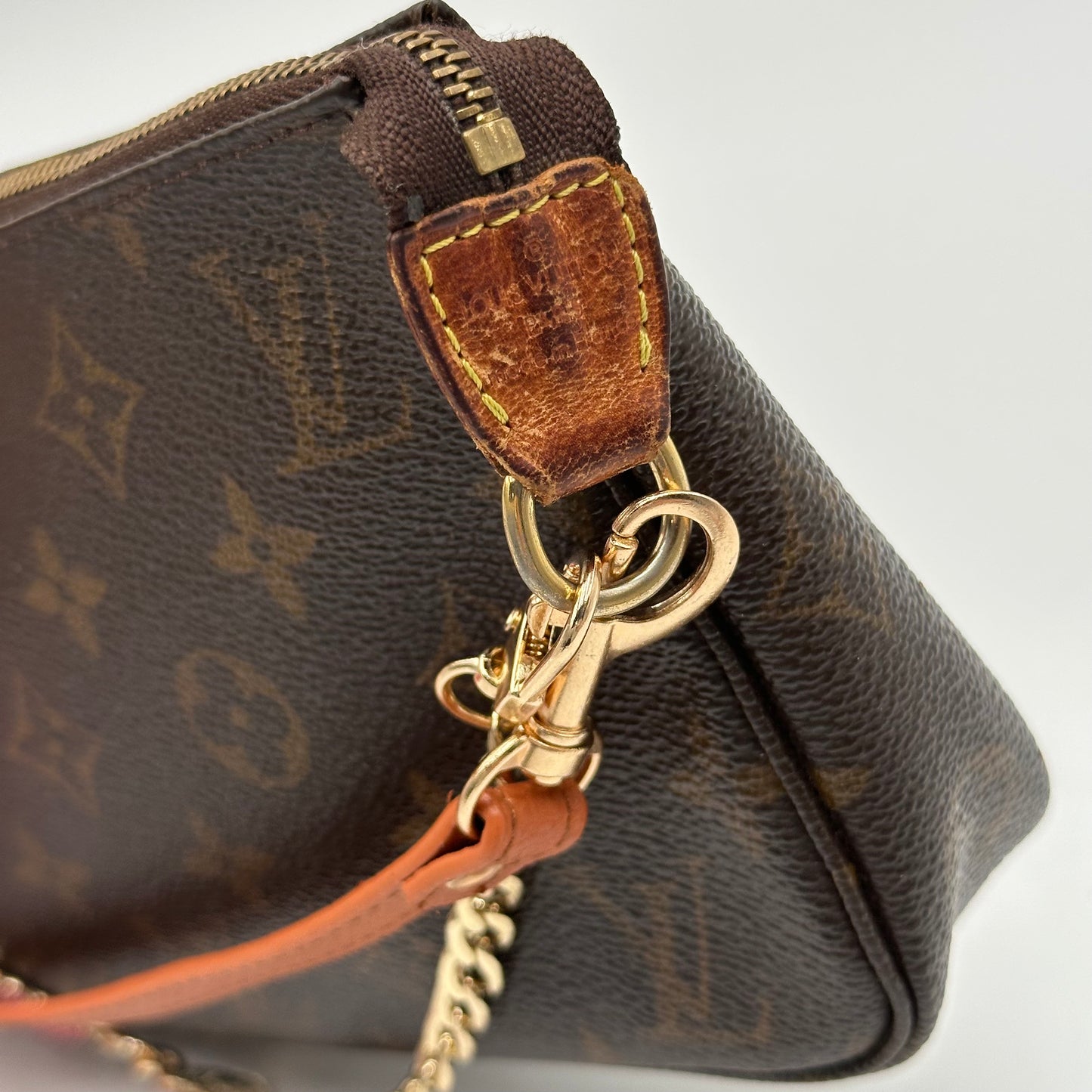 Authentic Louis Vuitton 2000 Monogram Pochette Accessoires Crossbody