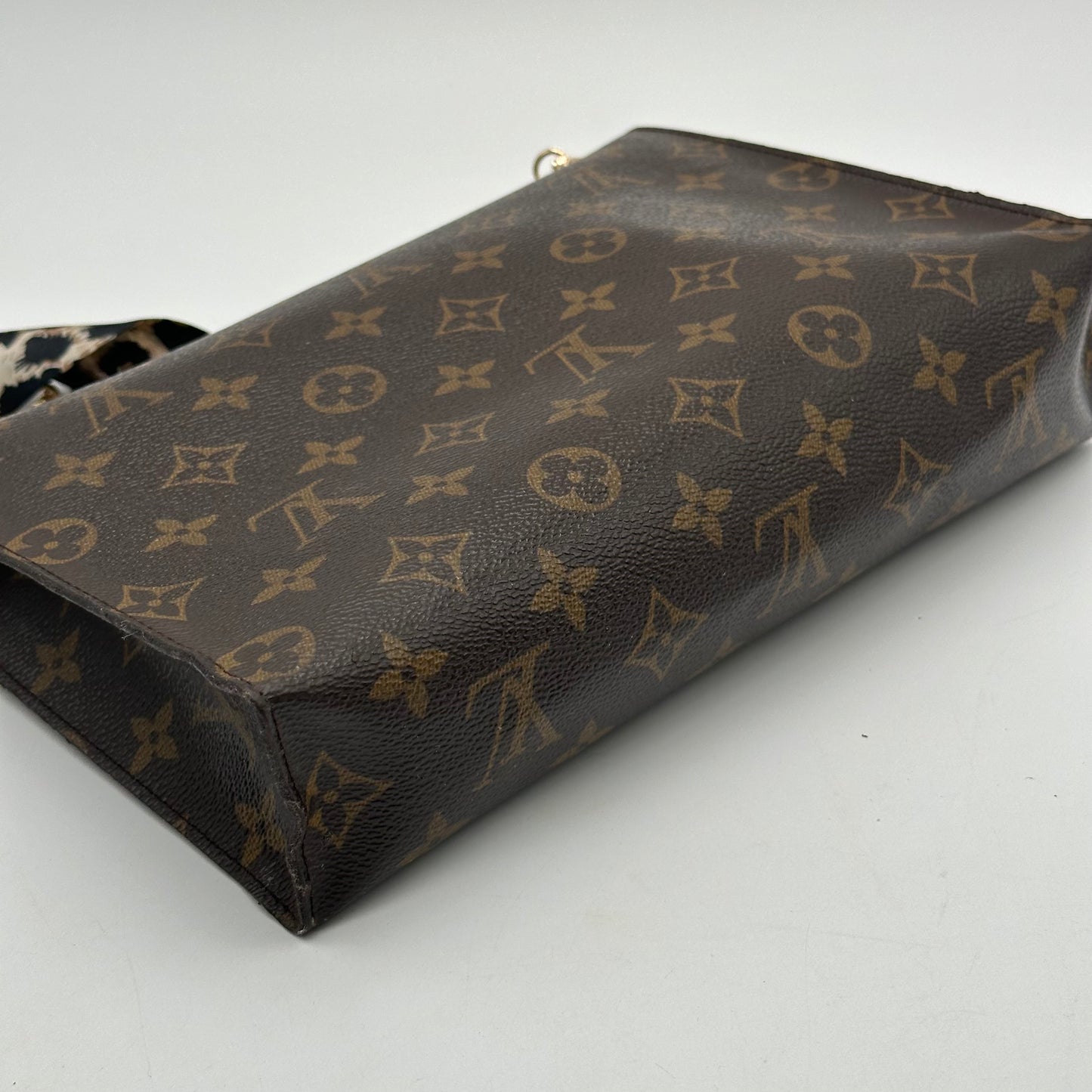 Authentic Louis Vuitton Monogram Toiletry 26 Crossbody