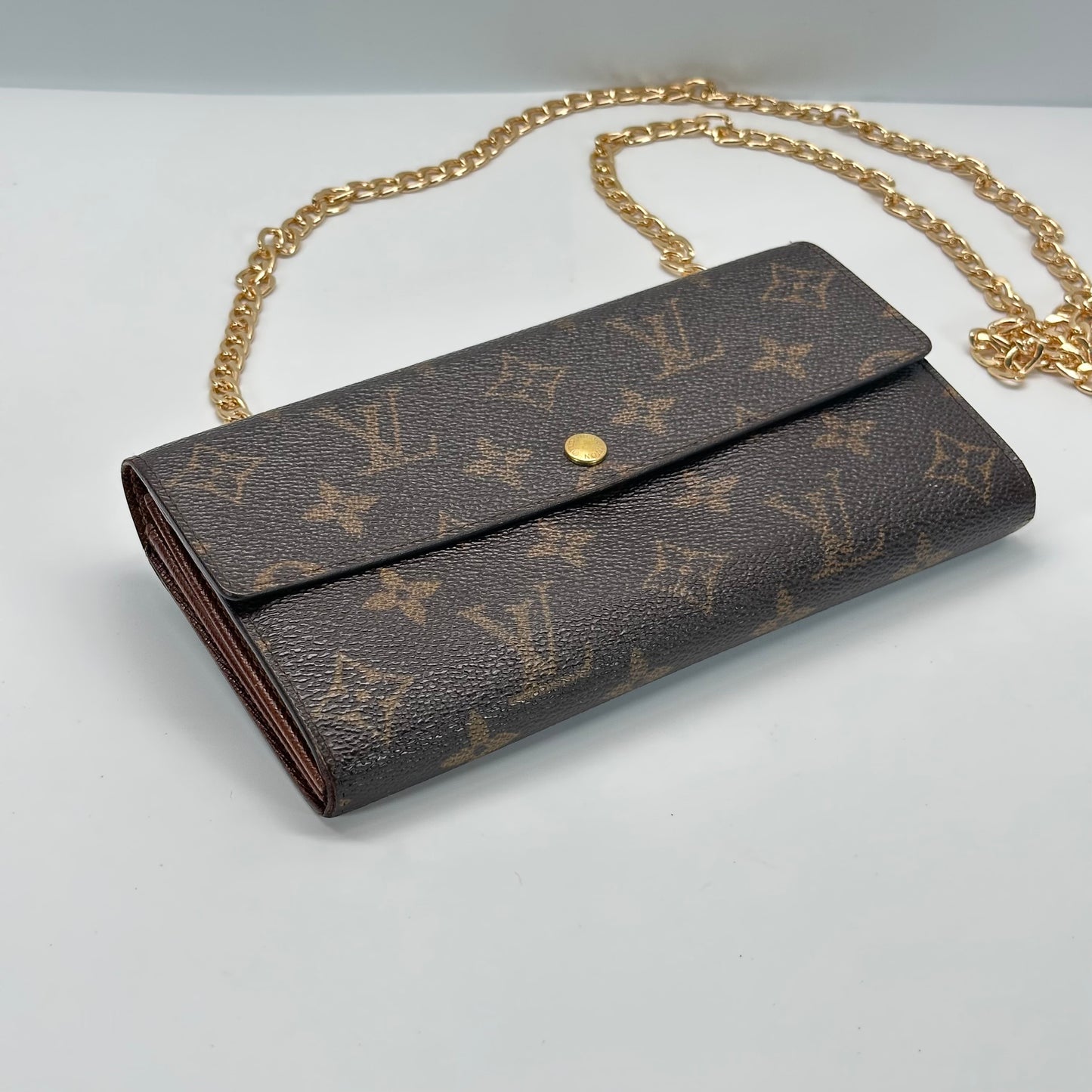 Authentic Louis Vuitton 2005 Monogram Sarah Wallet Crossbody