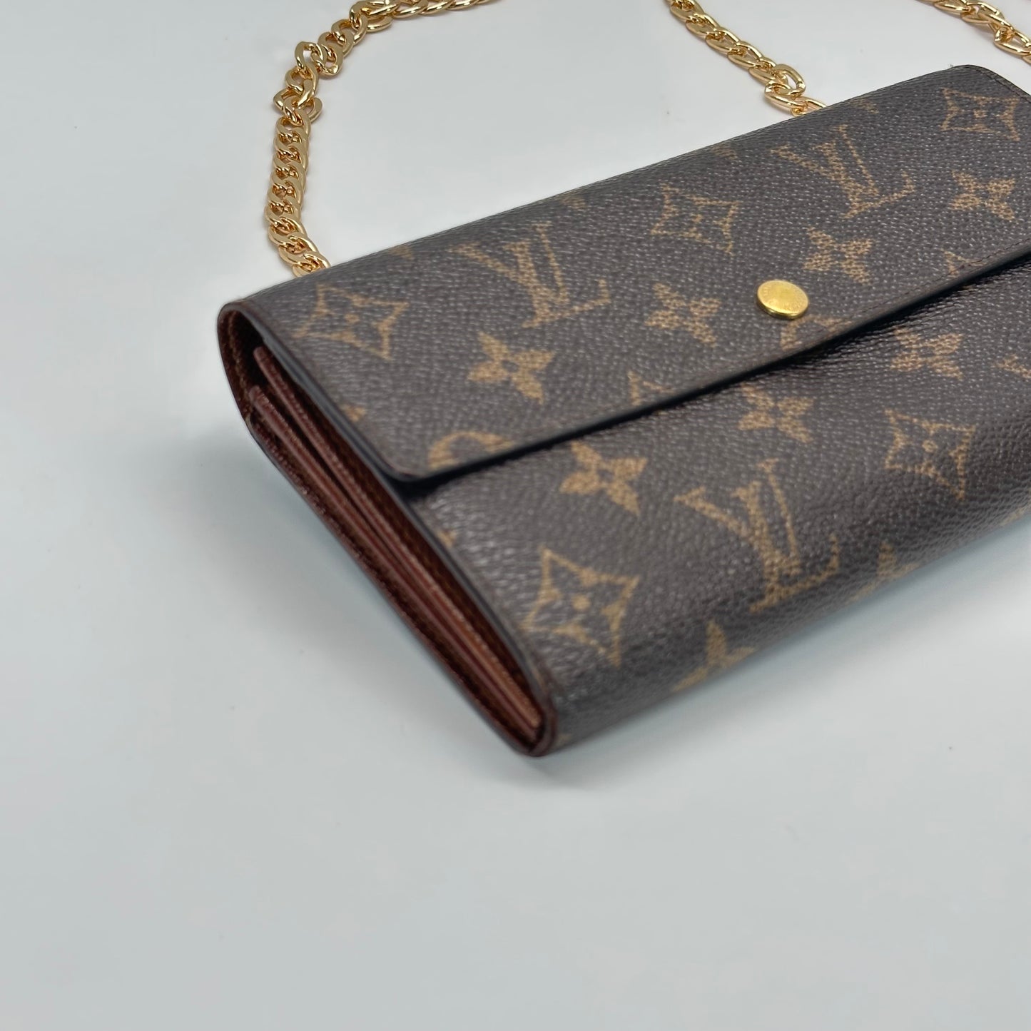Authentic Louis Vuitton 2005 Monogram Sarah Wallet Crossbody