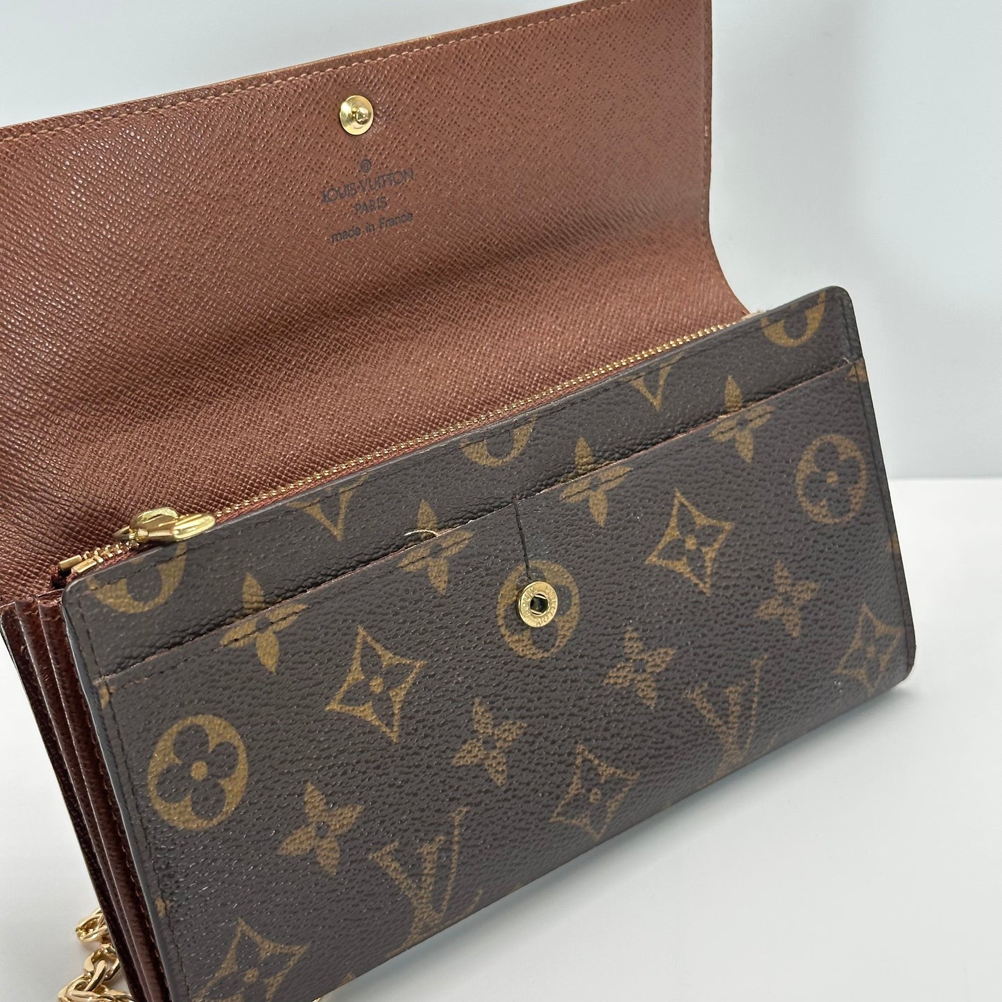 Authentic Louis Vuitton 2005 Monogram Sarah Wallet Crossbody