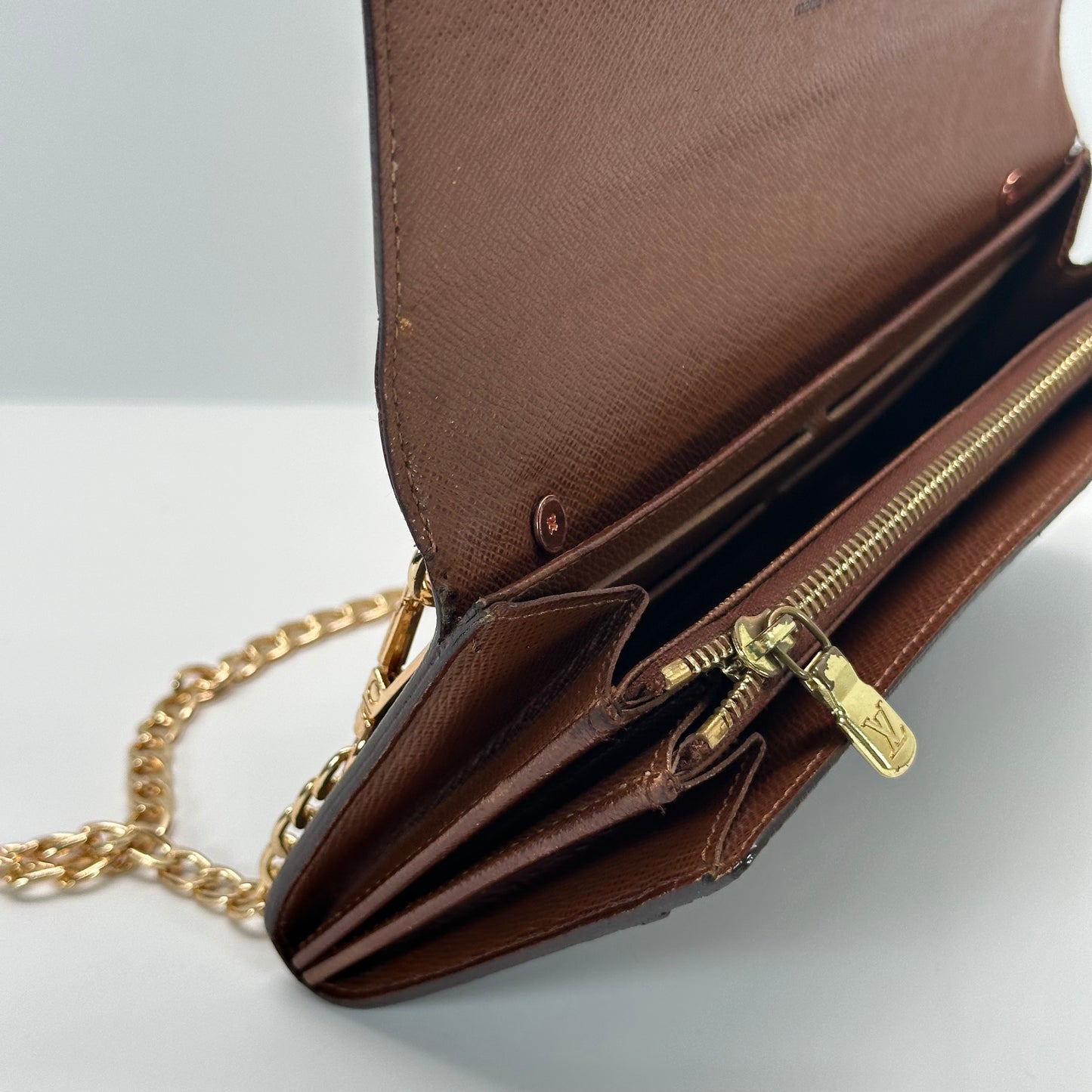 Authentic Louis Vuitton 2005 Monogram Sarah Wallet Crossbody