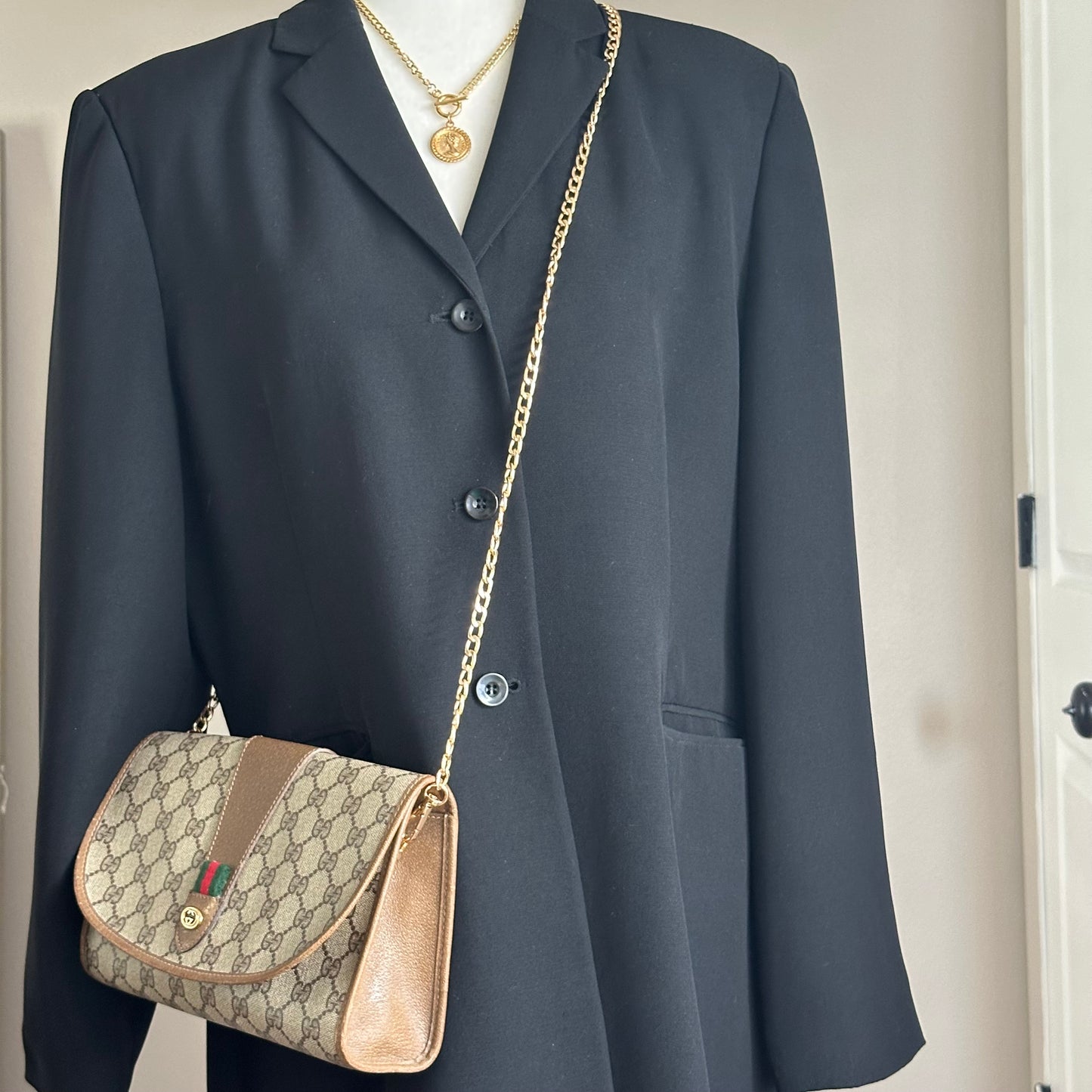 Authentic GUCCI Canvas Envelope Wristlet Clutch Crossbody