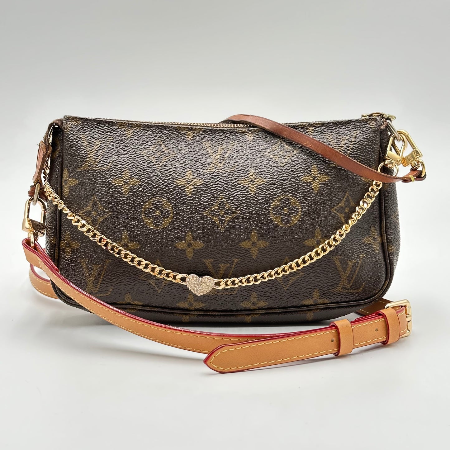 Authentic Louis Vuitton 2005 Monogram Pochette Accessoires Crossbody